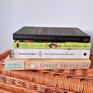 Spiritual and Motivational Books Bundle Of Four